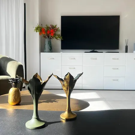 Schaefer, - Exklusive 2-zimmer-wohnung Zum Wohlfuehlen 78 Qm ראטינגן