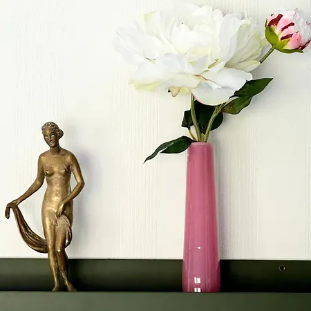 Schaefer, - Exklusive 2-zimmer-wohnung Zum Wohlfuehlen 78 Qm דירה ראטינגן