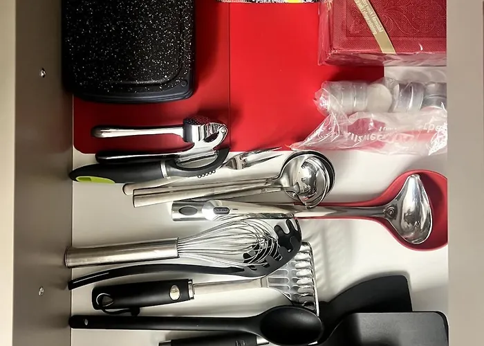 Schaefer, - Exklusive 2-zimmer-wohnung Zum Wohlfuehlen 78 Qm דירה