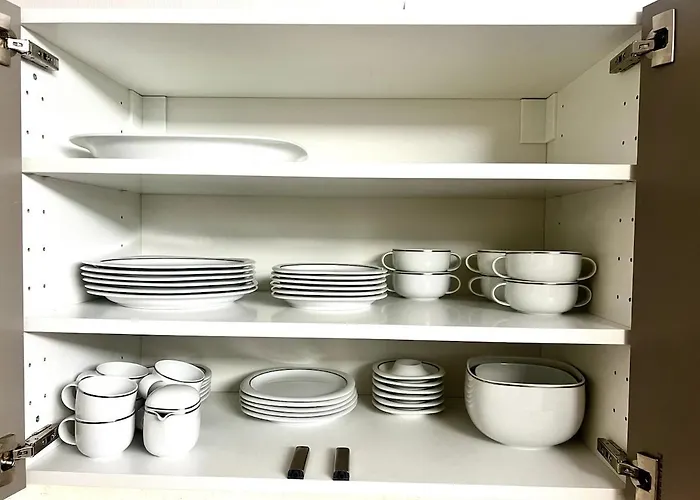 Schaefer, - Exklusive 2-zimmer-wohnung Zum Wohlfuehlen 78 Qm דירה